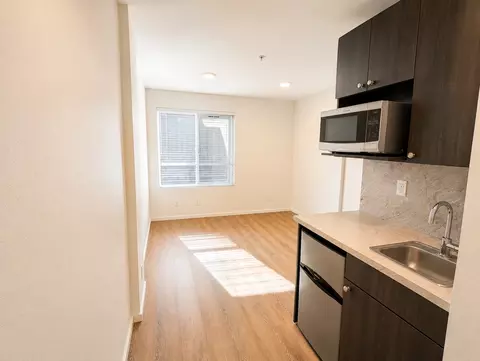 16210 NE 80th St, Redmond, WA 98052