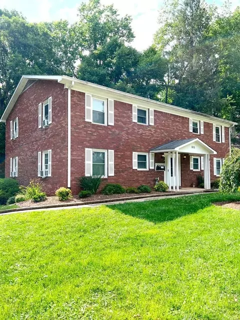315 Kenilworth Rd, Asheville, NC 28803