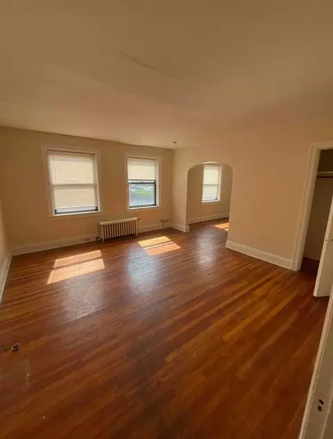 2041 Wightman St, Pittsburgh, PA 15217