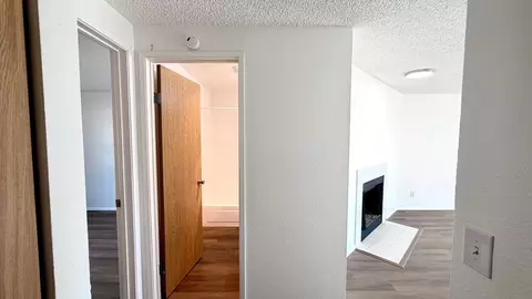 3702 Auburn Way S, Auburn, WA 98092