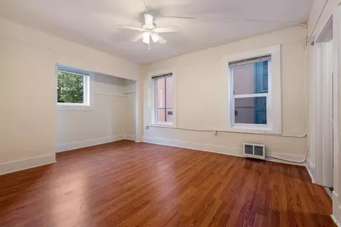 23 W Galer St, Seattle, WA 98119