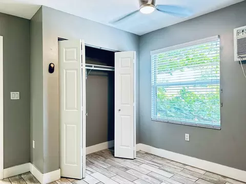 1756 NW 2nd Ct, Miami, FL 33136
