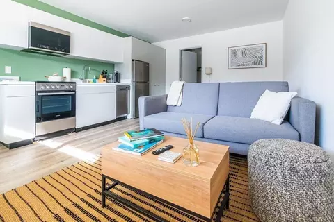 233 Broadway, Oakland, CA 94607