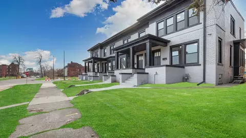 7243 Kercheval St, Detroit, MI 48214