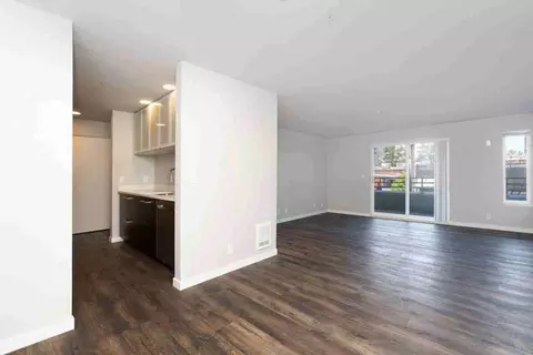 4524 44th Ave SW, Seattle, WA 98116