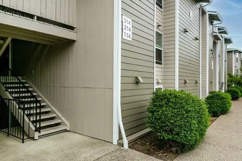 301 NW Eastman Pkwy, Gresham, OR 97030 photo 35