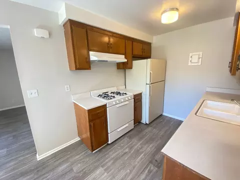 231 W Palmyra Ave, Orange, CA 92866