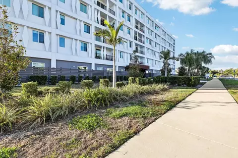 3201 3rd Ave N, Saint Petersburg, FL 33713 photo 10