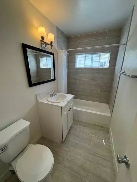 1501 E Kay St, Compton, CA 90221 photo 4