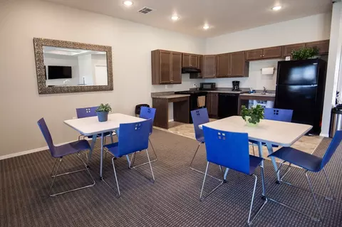 5450 E Blarney Pl, Sioux Falls, SD 57110 photo 6