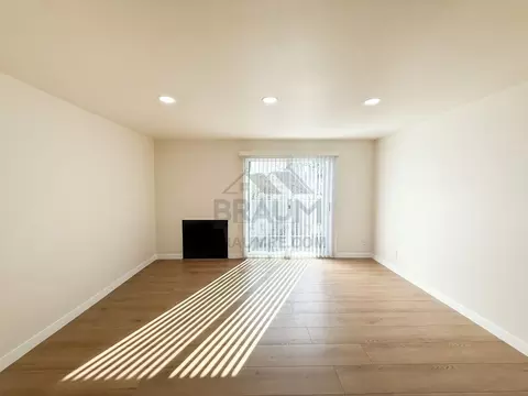 14249 Friar St, Los Angeles, CA 91401