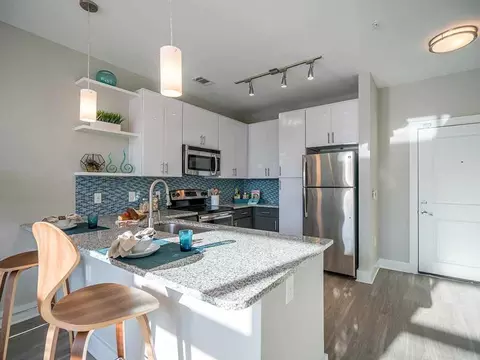202 N West St, Raleigh, NC 27603 photo 3