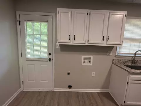 314 Hamilton Dr NE, Concord, NC 28025 photo 2