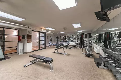 65 E Scott St, Chicago, IL 60610 photo 12