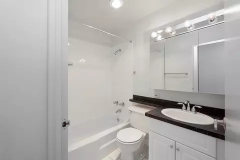 65 E Scott St, Chicago, IL 60610 photo 39