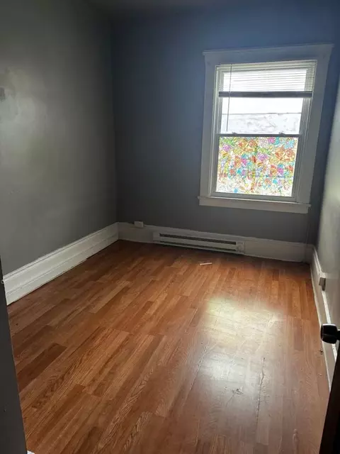 9502 Miles Ave, Cleveland, OH 44105