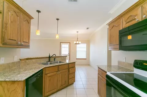 16111 Rolling Meadows Dr, Lindale, TX 75771