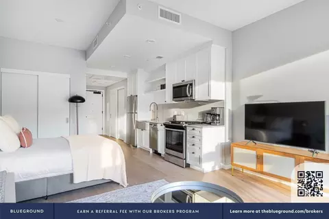 1425 P St NW, Washington, DC 20005 photo 4