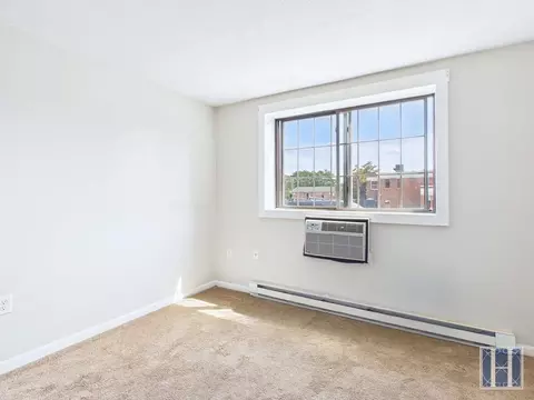 261 Union St, Rockland, MA 02370