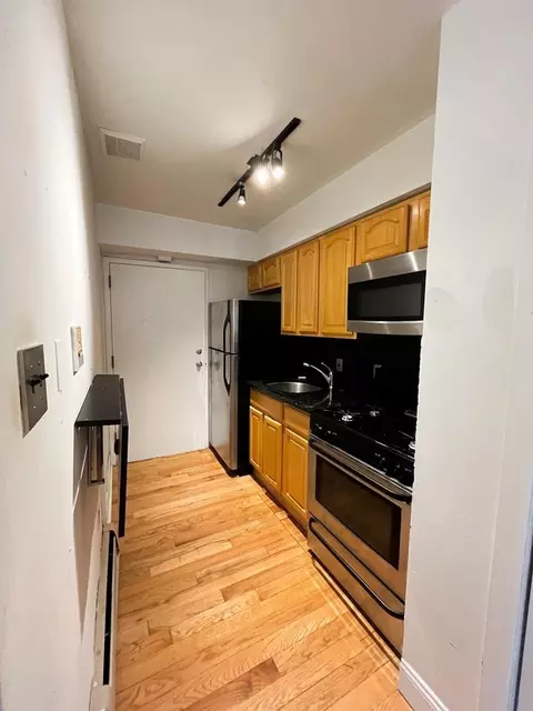 2100 Block Christian St #2100-2100, Philadelphia, PA 19146