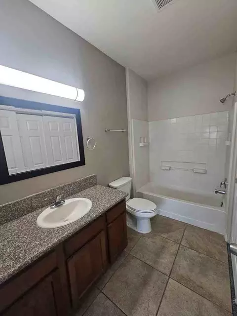 4322 4th St NW, Albuquerque, NM 87107