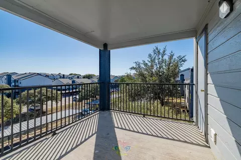 2502 Burney Oaks Ln, Arlington, TX 76006 photo 35