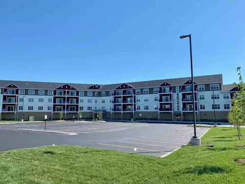 950 31st St W, Hastings, MN 55033