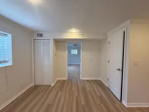 3318 W Walnut St, Tampa, FL 33607 photo 6