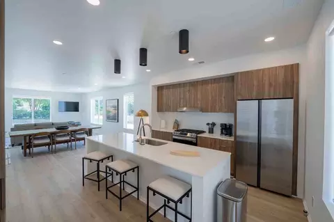 911 Rutherford Rd, Greenville, SC 29609