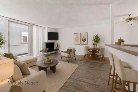 11946 Montana Ave, Los Angeles, CA 90049