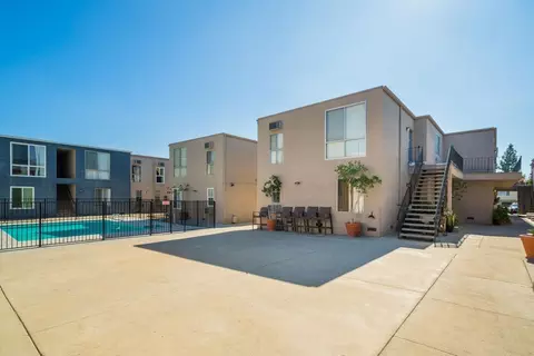 16860 Chatsworth St, Los Angeles, CA 91344