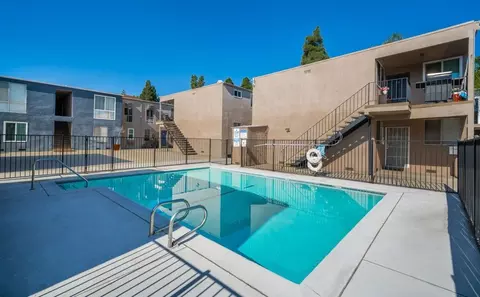 16860 Chatsworth St, Los Angeles, CA 91344