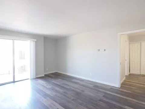 29360 Dixon St, Hayward, CA 94544