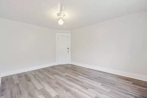 423 2nd St NE, Puyallup, WA 98372
