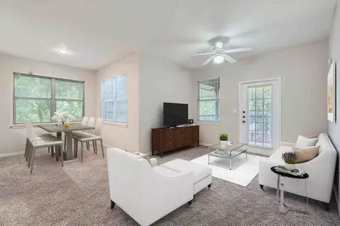 2800 Collins Creek Dr, Austin, TX 78741 photo 18