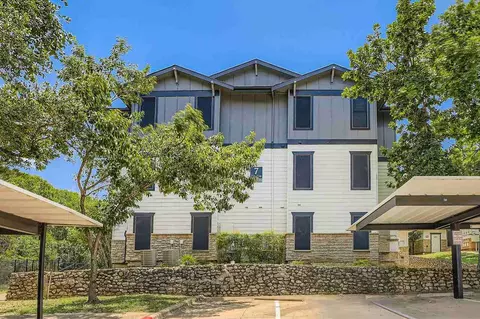 2800 Collins Creek Dr, Austin, TX 78741 photo 14