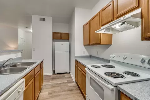 2800 Collins Creek Dr, Austin, TX 78741 photo 22