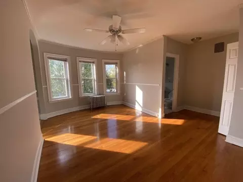 1261 W Argyle St, Chicago, IL 60640 photo 17