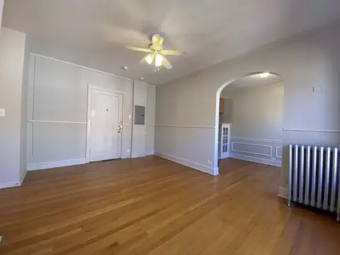 1261 W Argyle St, Chicago, IL 60640 photo 7