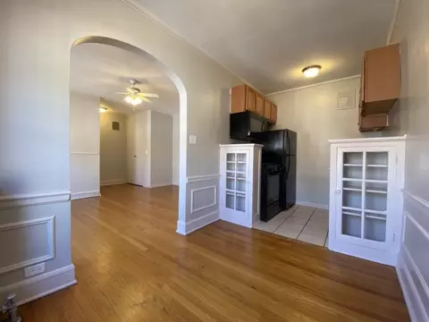 1261 W Argyle St, Chicago, IL 60640 photo 4