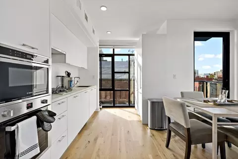 1425 P St NW, Washington, DC 20005 photo 5