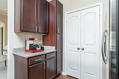 1084 W Oakland Ave, Johnson City, TN 37604 photo 17