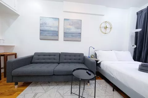 302 E 104th St, New York, NY 10029