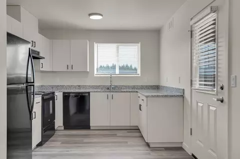 3700 Riviera, Eugene, OR 97402 photo 7