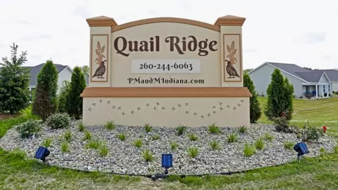 120 N Chestnut Wood Ln, Columbia City, IN 46725