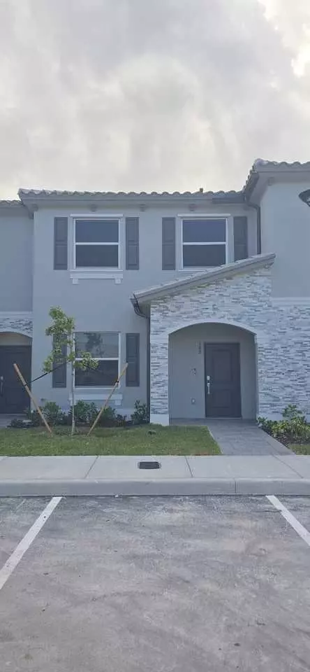 102 NW 11th Ct, Florida City, FL 33034