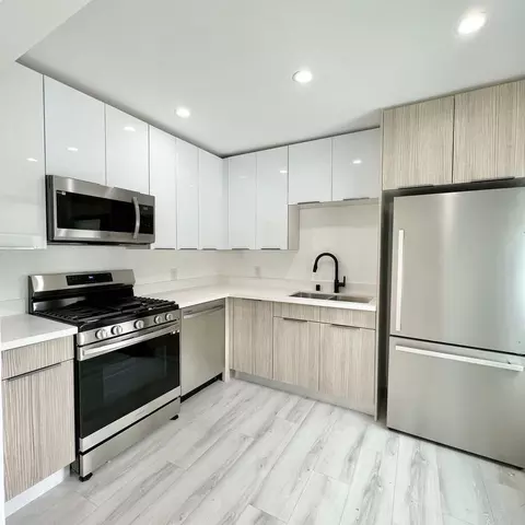 2034 S Garth Ave, Los Angeles, CA 90034