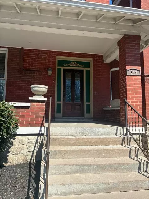 319 W Hill St, Louisville, KY 40208