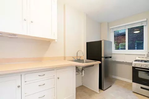 2230 4th Ave, Seattle, WA 98121