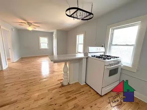 52 Cedar St, Burlington, VT 05401